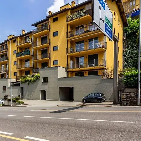 Apt 246 Private Courtyard And Garage Apartment Como